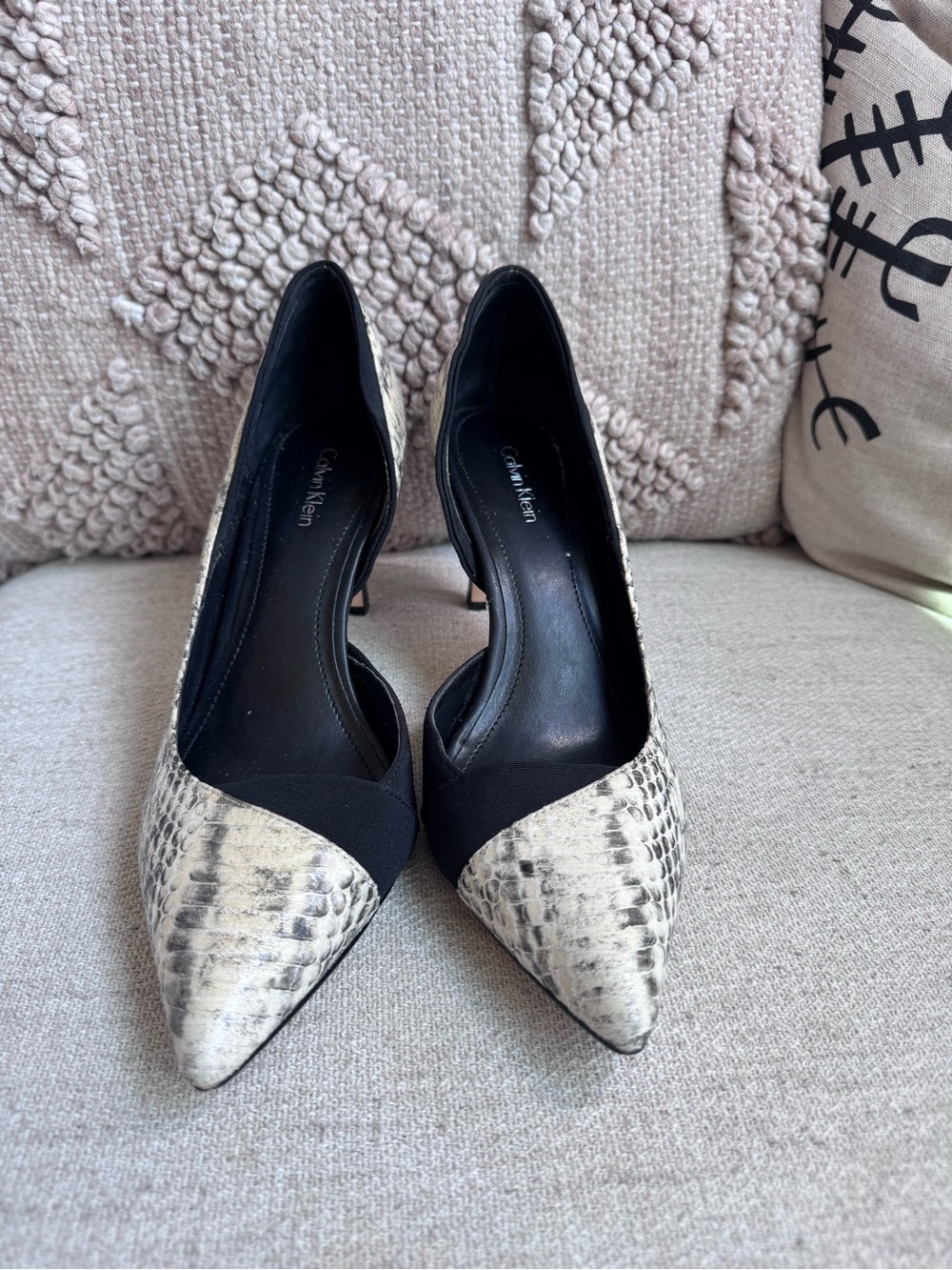NWOT Calvin Klein Black and Cream Snake-Print Pointed Toe Pumps